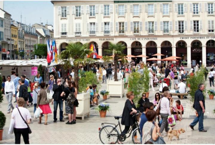 Saint-Germain-En-Laye: Grand Studio En Centre Ville A 2 Minutes Du Rer Eksteriør bilde